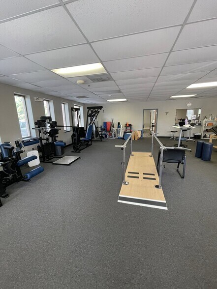 More Photos Of 65 Thomas Johnson Dr, Frederick Medical For Sale