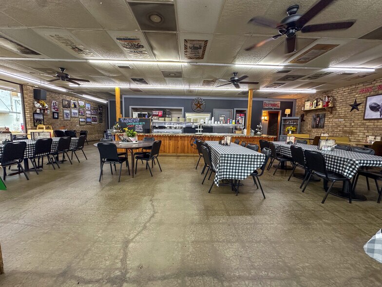 More Photos Of 201 San Antonio Rd, Alto General Retail For Sale