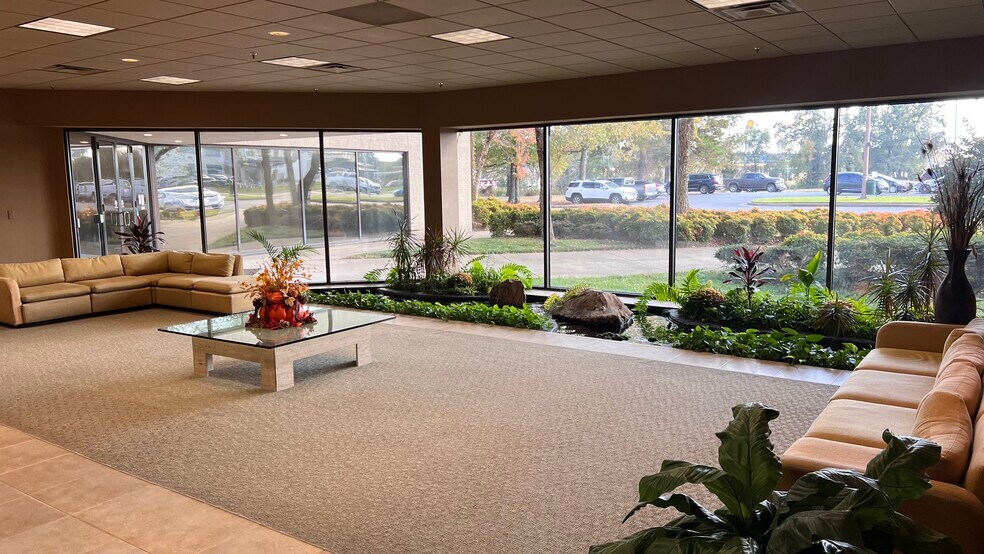 More Photos Of 2402 Wildwood Ave, North Little Rock Office For Sale