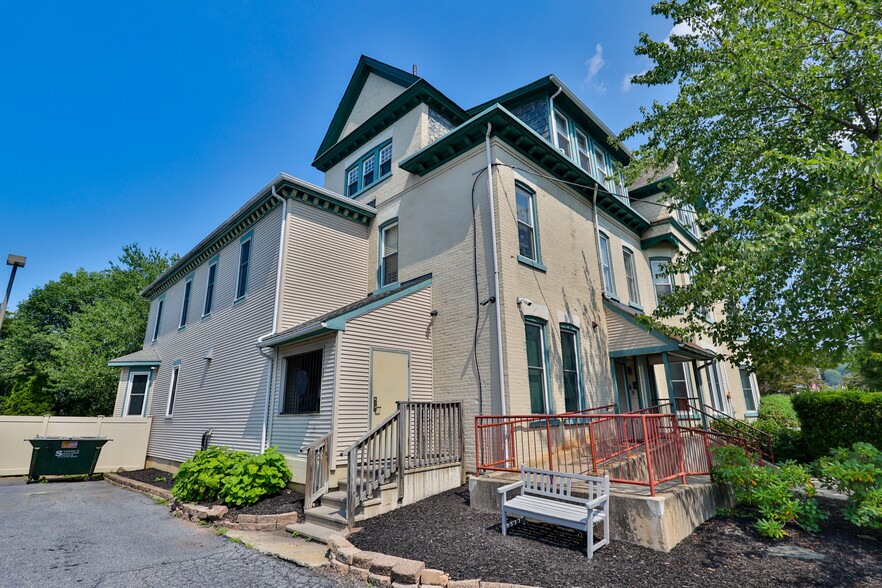 More Photos Of 541 Seneca St, Fountain Hill Healthcare For Sale