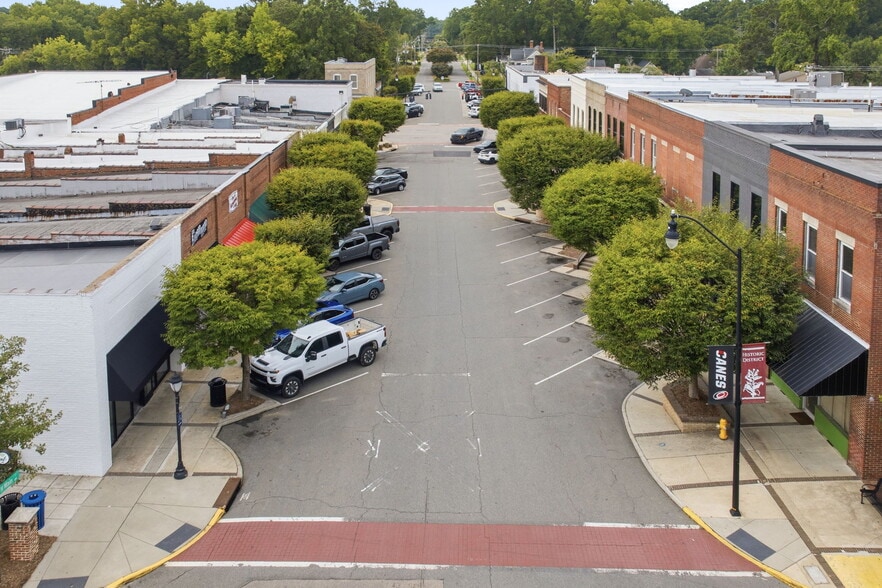 More Photos Of 17-19 W Second St, Wendell Specialty For Sale