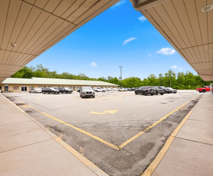 More Photos Of 6 Oliver Rd, Uniontown Freestanding For Lease