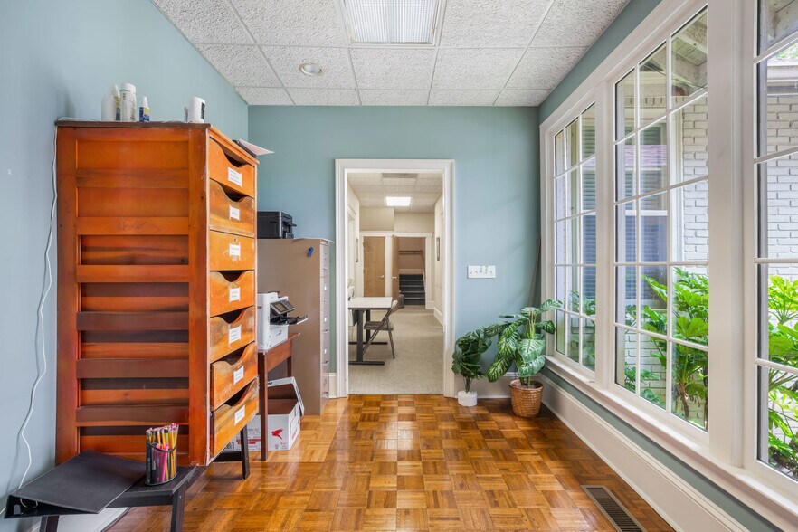 More Photos Of 720 North Ave, Macon-Bibb Office Residential For Sale