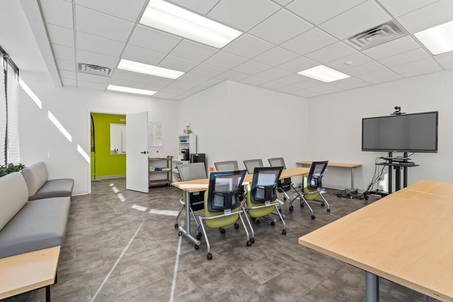 More Photos Of 729 Main St, Kannapolis Warehouse For Sale