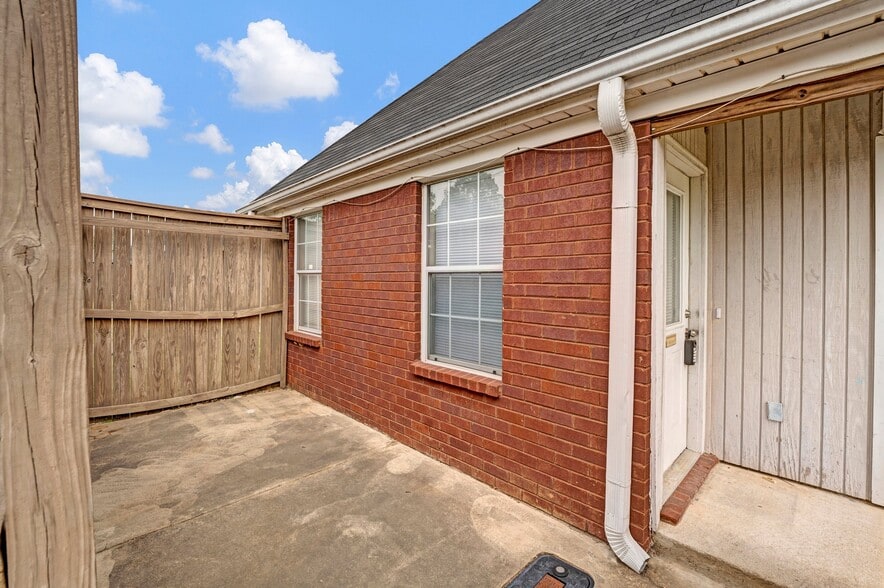 More Photos Of , Southaven Multifamily For Sale