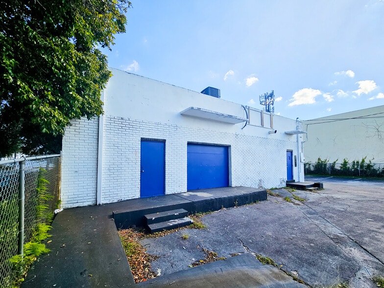 Primary Photo Of 147 NW 3rd Ave, Dania Beach Office For Lease