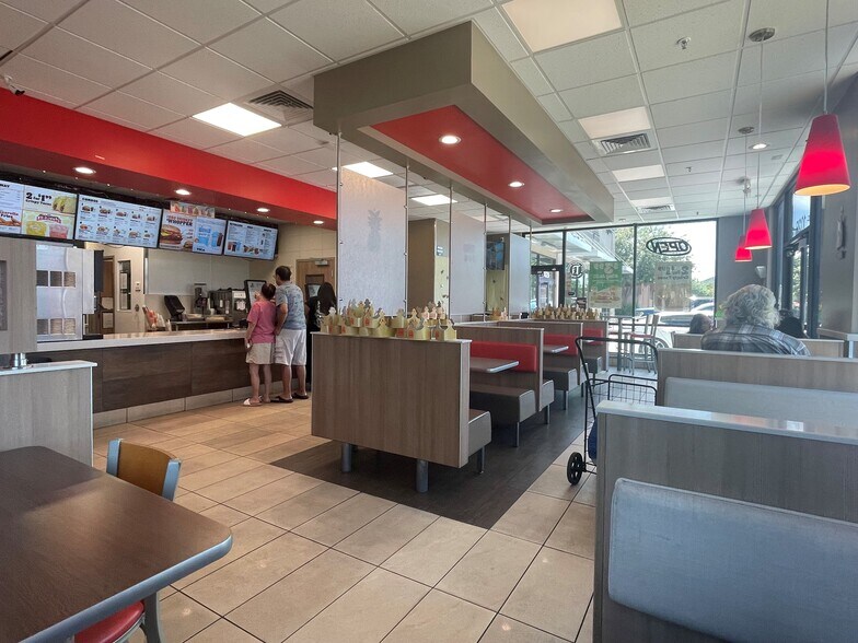 More Photos Of 102 Ward Ave, Patterson Fast Food For Sale