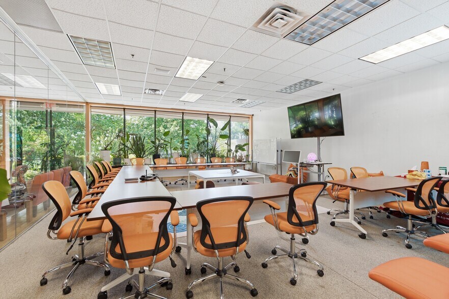 More Photos Of 255 Great Valley Pky, Malvern Office For Lease