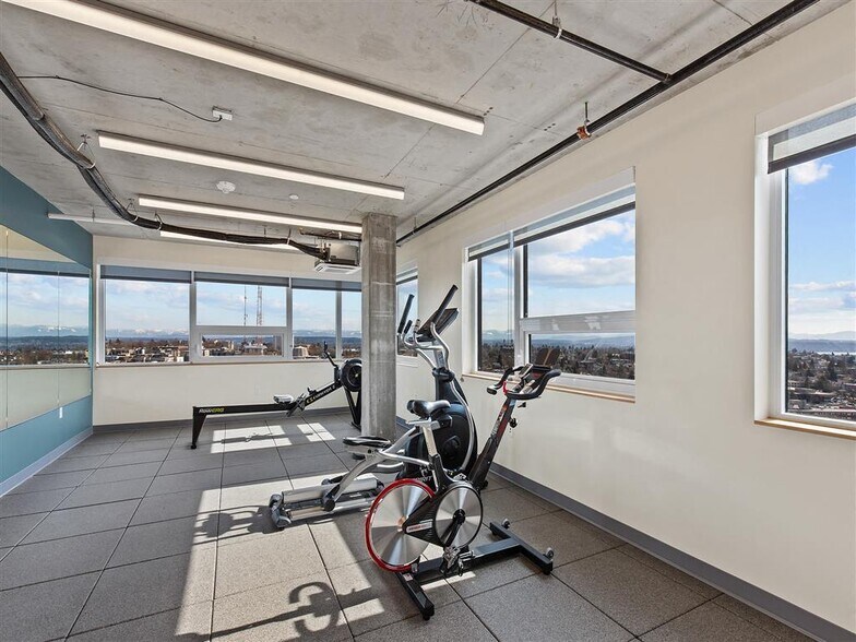 More Photos Of 1400 Madison St, Seattle Apartments For Lease