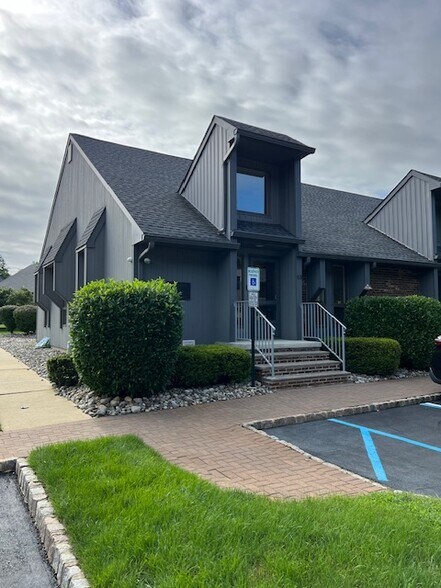 More Photos Of 53 Village Ct, Hazlet Office Residential For Lease