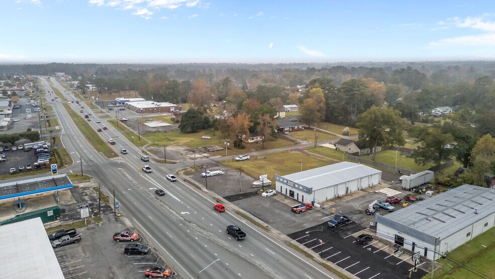 More Photos Of 806 E Main St, Havelock General Retail For Sale