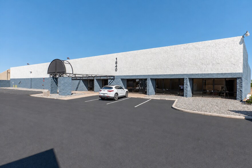 More Photos Of 1840 University Drive, Tempe Industrial For Sale