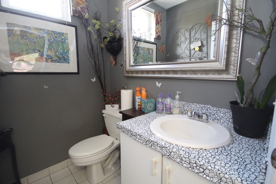 More Photos Of 15 1st St, Staten Island Office For Sale