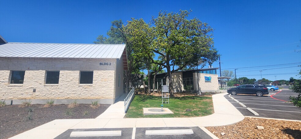 More Photos Of 614 Frey St, Boerne Office For Lease
