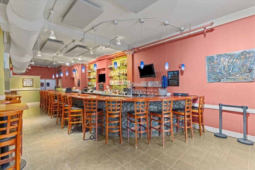 More Photos Of 15 Kearney Sq, Lowell Office For Sale