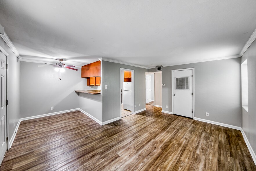 More Photos Of 1901 Lafayette St, Gretna Apartments For Sale