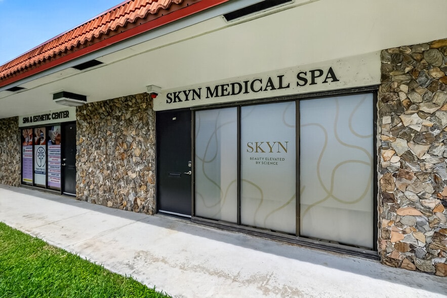 More Photos Of 201 N University Dr, Plantation Medical For Sale