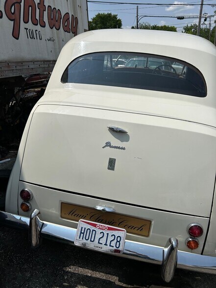 More Photos Of , Toledo General Retail For Sale