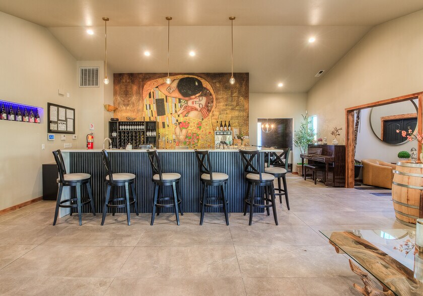 More Photos Of 590 Merlot Dr, Prosser Industrial For Sale