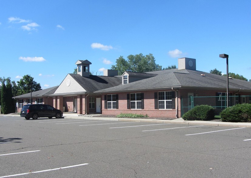 More Photos Of 25 Edison Rd, Mahwah Daycare Center For Lease