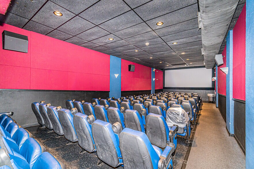 More Photos Of 1-11 S Prospect Ave, Park Ridge Restaurant For Lease