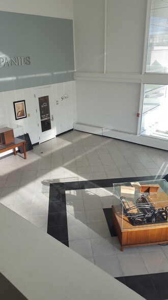 More Photos Of 99 Mechanic St, Pawcatuck Office For Sale