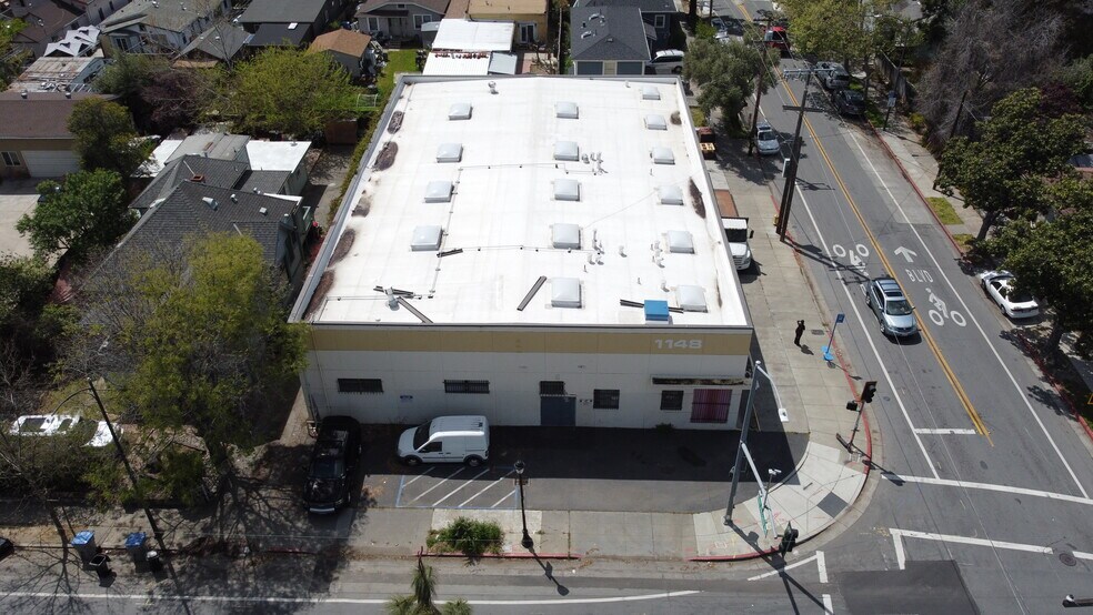 More Photos Of 1148 E San Antonio St, San Jose Warehouse For Sale