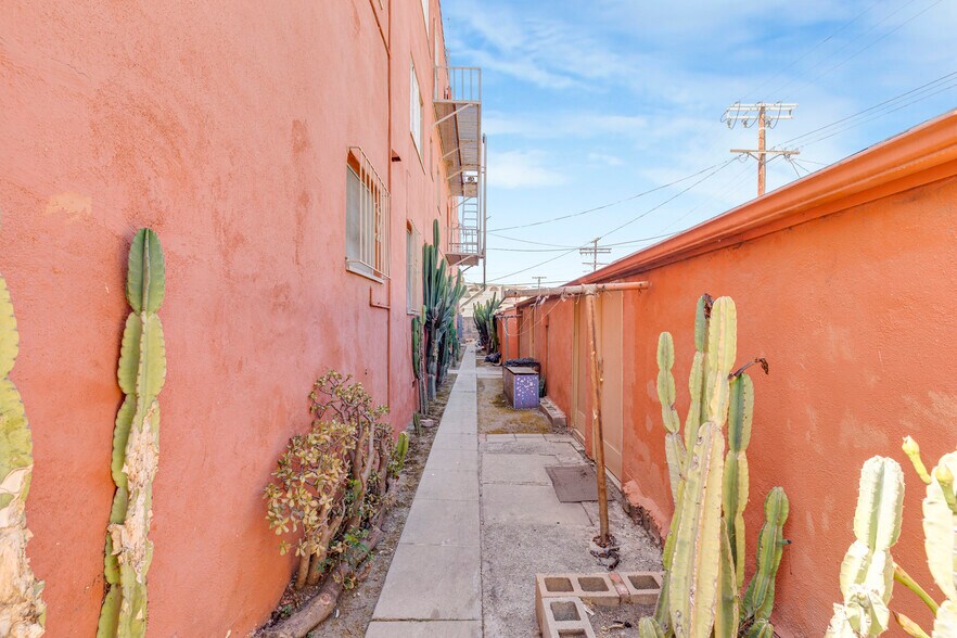 More Photos Of 4261 Leimert Blvd, Los Angeles Apartments For Sale