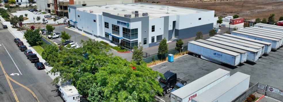 Primary Photo Of 2335 Siempre Viva Ct, San Diego Warehouse For Lease