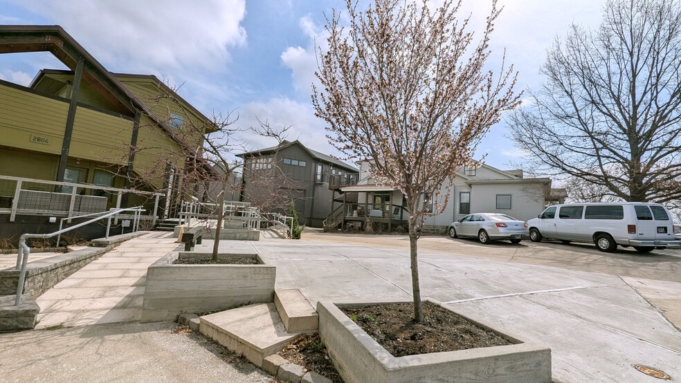 More Photos Of 2606 Westwood Dr, Nashville Light Distribution For Sale