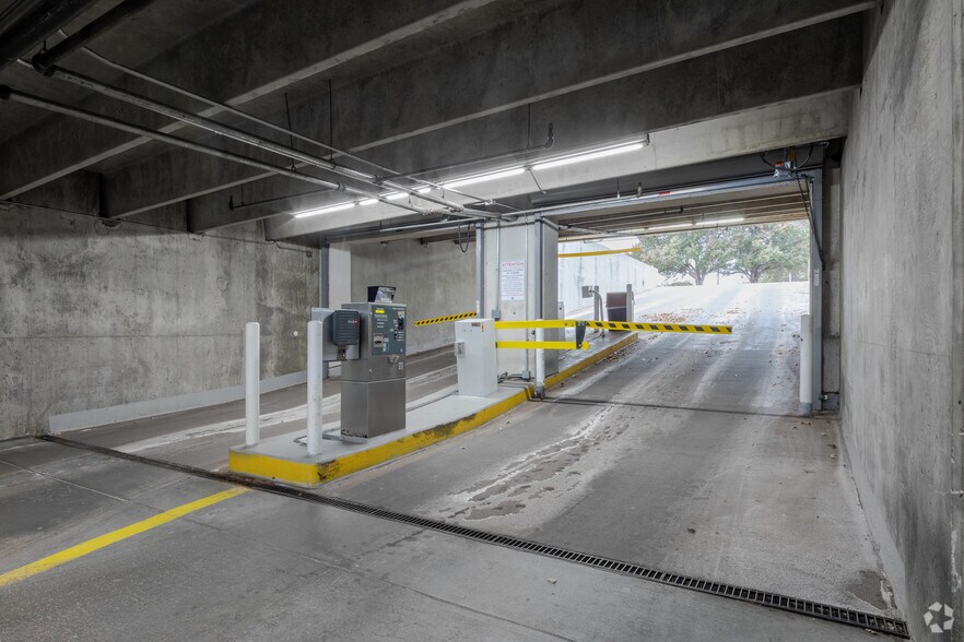 More Photos Of 3200 E Cherry Creek South Dr, Denver Office For Lease