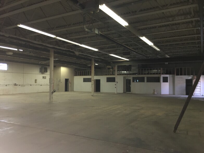 More Photos Of 1001 W Washington St, Norristown Warehouse For Lease