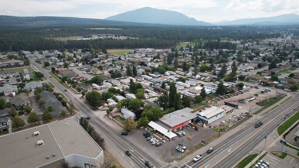 More Photos Of 2025 N 10th St, Cranbrook Manufactured Housing Mobile Home Park For Sale