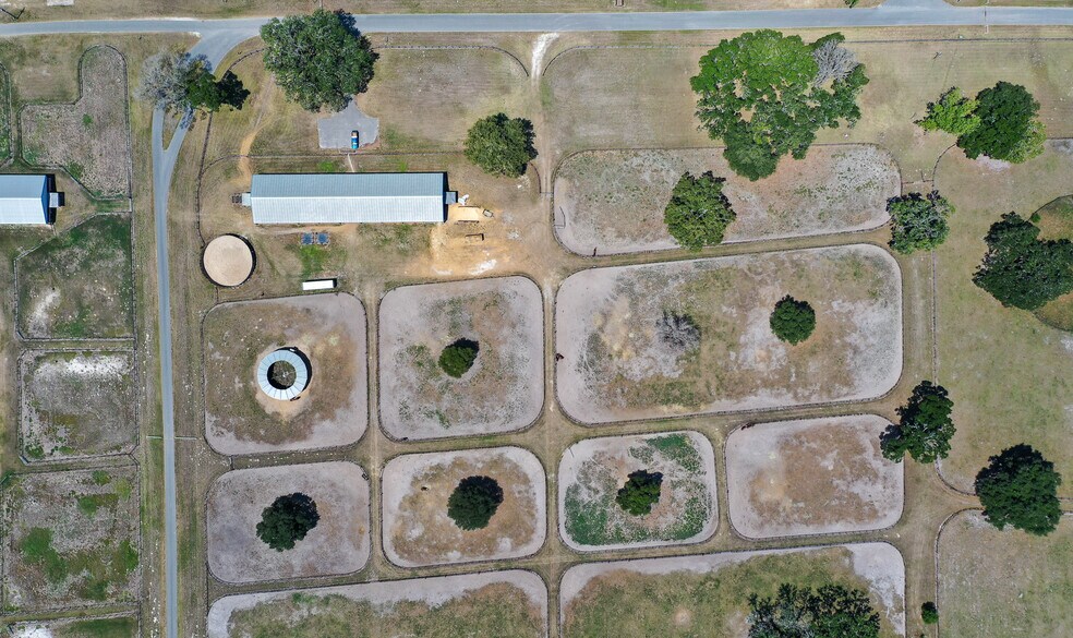 More Photos Of 12219 SW 26th St, Ocala Horse Stables For Sale