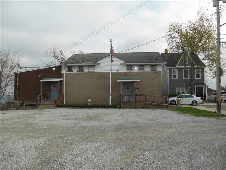 Primary Photo Of 200 Fingal St, Pittsburgh Sports And Entertainment For Sale