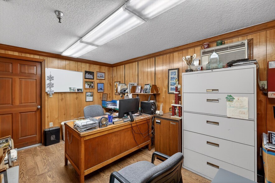 More Photos Of 722 Duck Lake Rd, Lady Lake Industrial For Sale