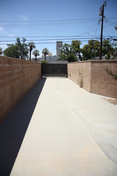 More Photos Of 221 W F St, Ontario Medical For Sale