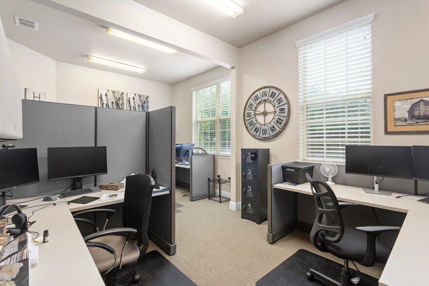 More Photos Of 8500 Precinct Line Rd, Colleyville Medical For Sale