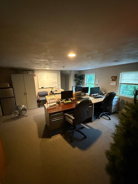 More Photos Of 980 Eddie Dowling Hwy, North Smithfield Office For Sale