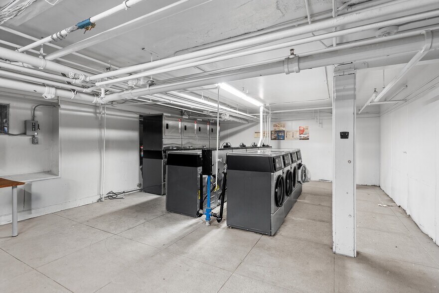 More Photos Of 184 13th St, Oakland Apartments For Sale