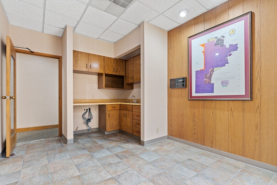 More Photos Of 915 Judson Rd, Longview Office Residential For Sale