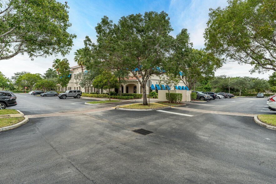 More Photos Of 7551 Wiles Rd, Coral Springs Office For Lease