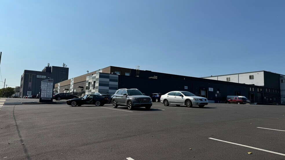 More Photos Of 1727-1801 Union Blvd, Allentown Warehouse For Lease