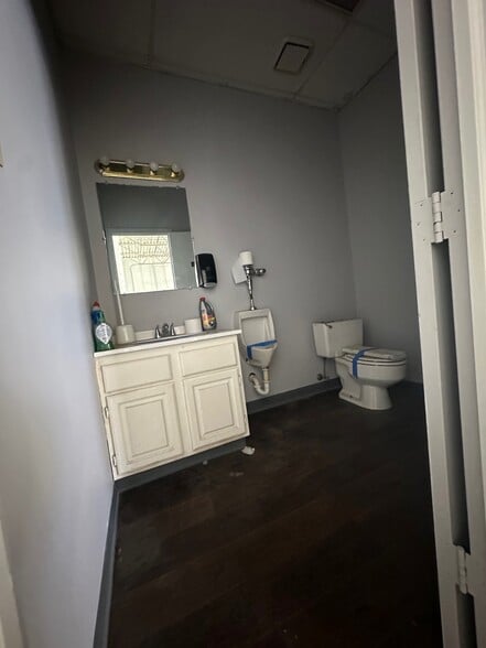 More Photos Of 3300-3312 Encrete Ln, Dayton Light Manufacturing For Lease