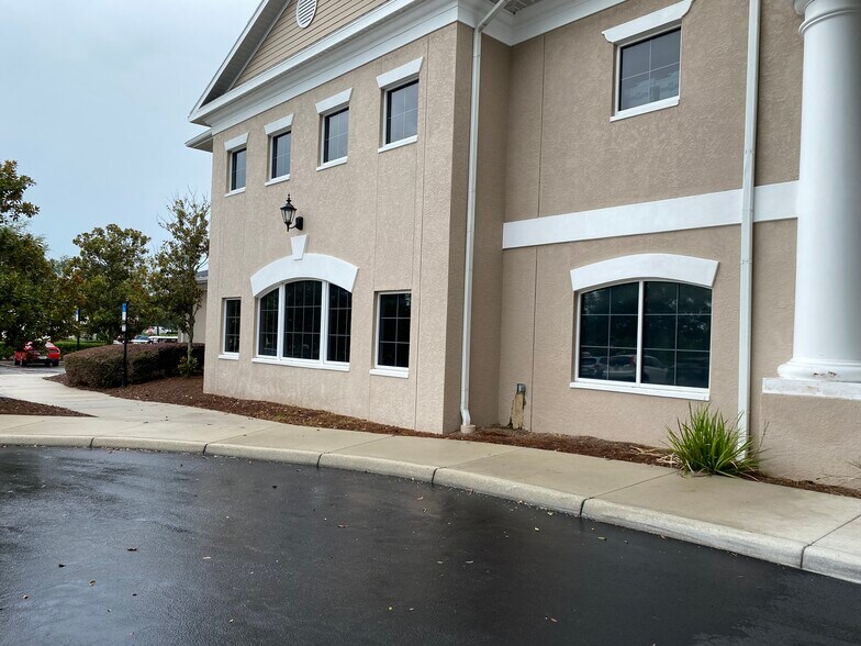 More Photos Of 11834 CR 101, The Villages Medical For Lease
