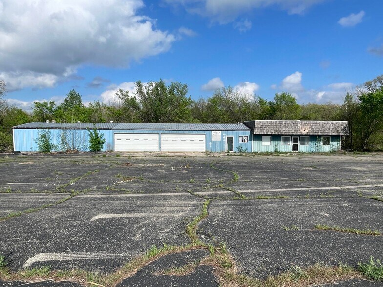 More Photos Of 4620 MO-5, Hartville Industrial For Sale