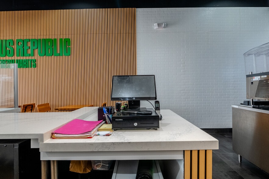 More Photos Of 1942 Atkinson Rd, Lawrenceville Freestanding For Sale