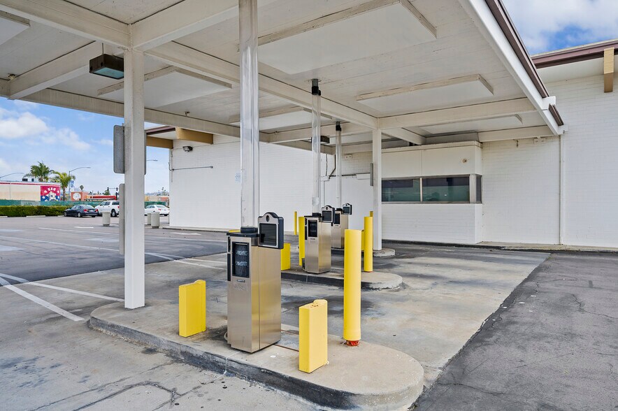 More Photos Of 6010 El Cajon Blvd, San Diego Freestanding For Sale