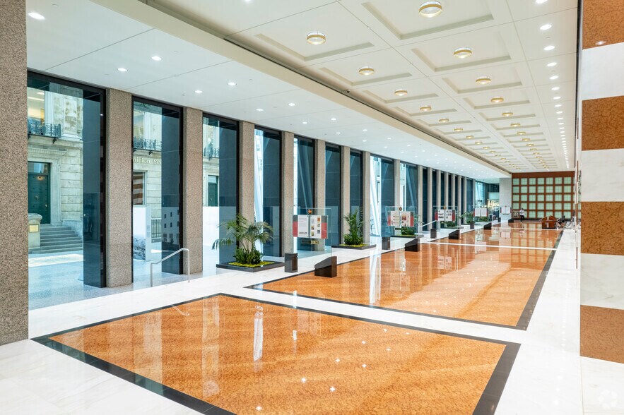 More Photos Of 181 Bay St, Toronto Office For Lease