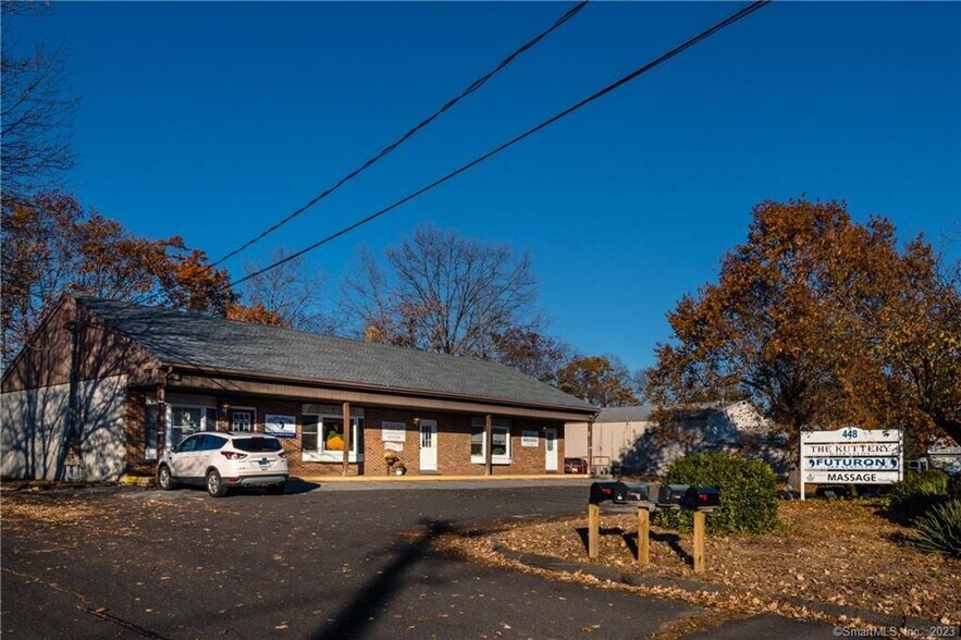 More Photos Of 448 Spring St, Windsor Locks Freestanding For Lease